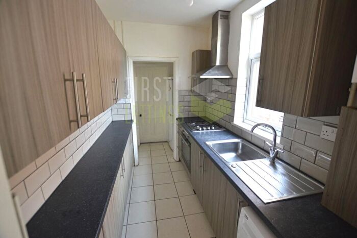 3 Bedroom Terraced House To Rent In Bulwer Road, Clarendon Park, LE2