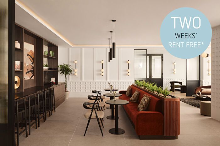 2 Bedroom Flat To Rent In Warroch Place, Glasgow, G3