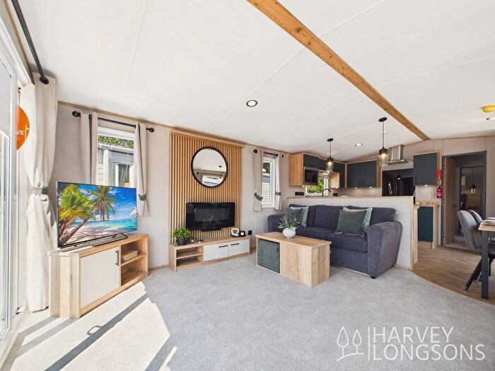 2 Bedroom Park Home For Sale In Shottendane Road, Birchington, CT7