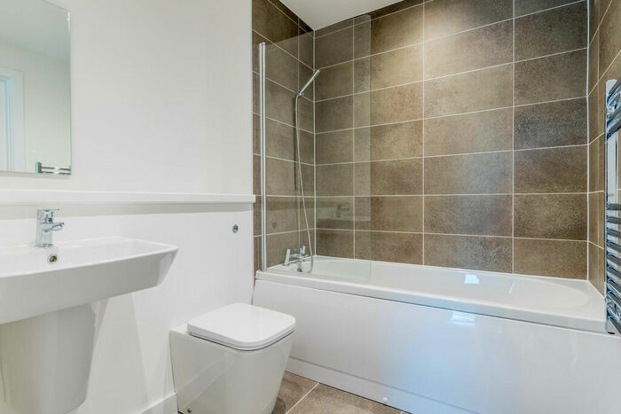 2 Bedroom Apartment To Rent In Alexandra Park, Willow Road, LS4