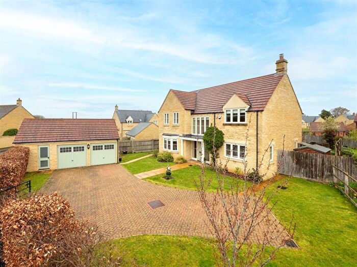 5 Bedroom Detached House For Sale In Cotswold Edge, Mickleton, Chipping Campden, GL55