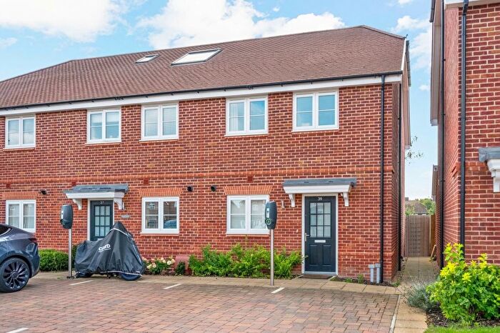 2 Bedroom End Terrace House To Rent In Grant Avenue, Walton-On-Thames, KT12