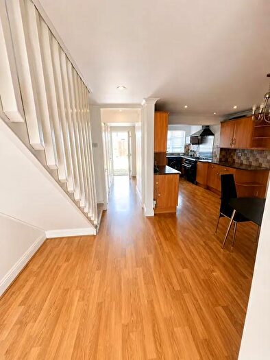 3 Bedroom Terraced House To Rent In Caterbury Way, Stevenage, SG1