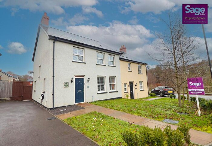 4 Bedroom Semi-Detached House For Sale In Sycamore Road, Blaenavon, Pontypool, NP4