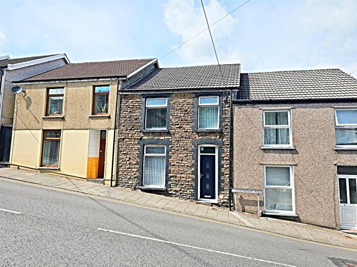 3 Bedroom Terraced House For Sale In Llantrisant Road, Graig, Pontypridd, CF37