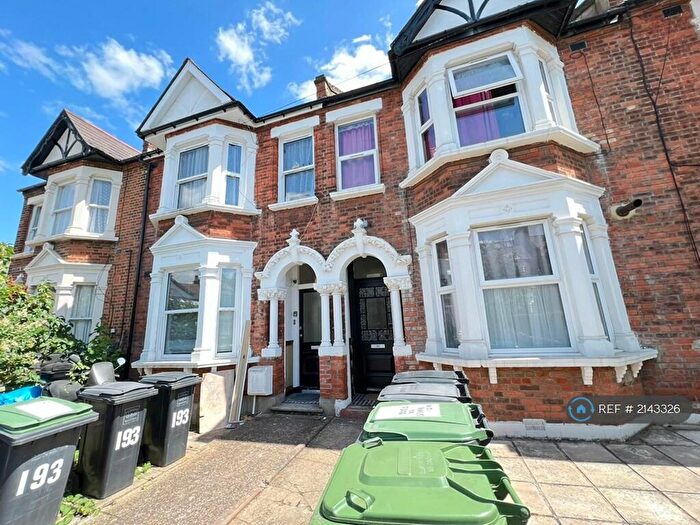 3 Bedroom Flat To Rent In Laleham Road, London, SE6