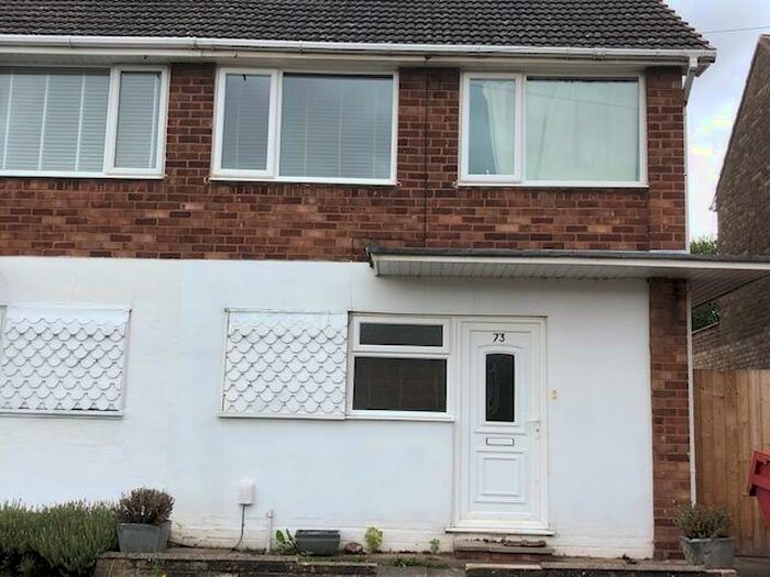 3 Bedroom Semi-Detached House To Rent In Highcliffe Road, Tamworth, B77