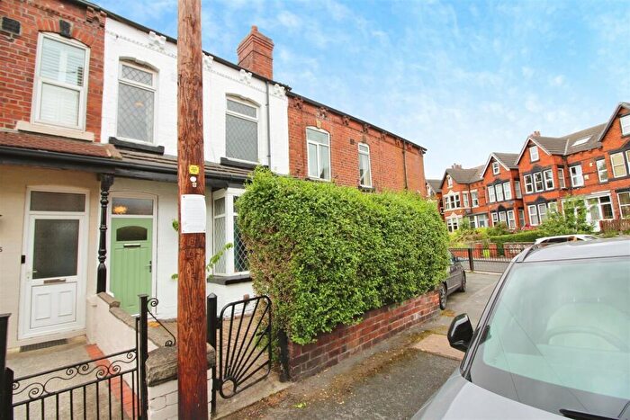 2 Bedroom Terraced House For Sale In Wilfred Avenue, Halton Leeds, LS15