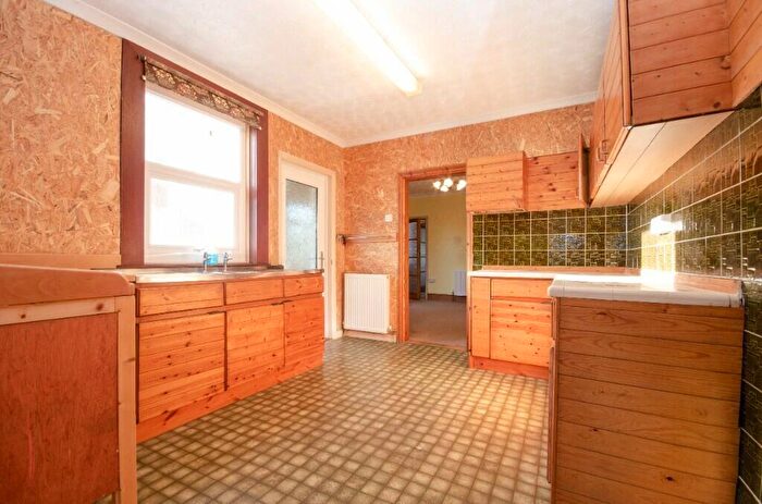 2 Bedroom Detached House For Sale In Macnaghten Road, Southampton, Hampshire, SO18