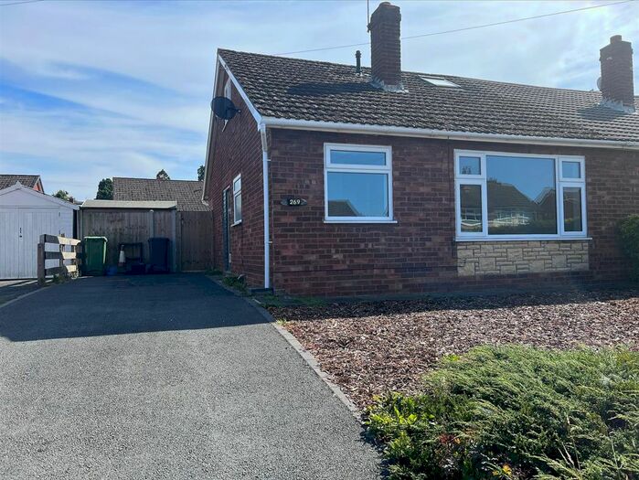 3 Bedroom Semi-Detached Bungalow For Sale In Crowmere Road, Shrewsbury, SY2