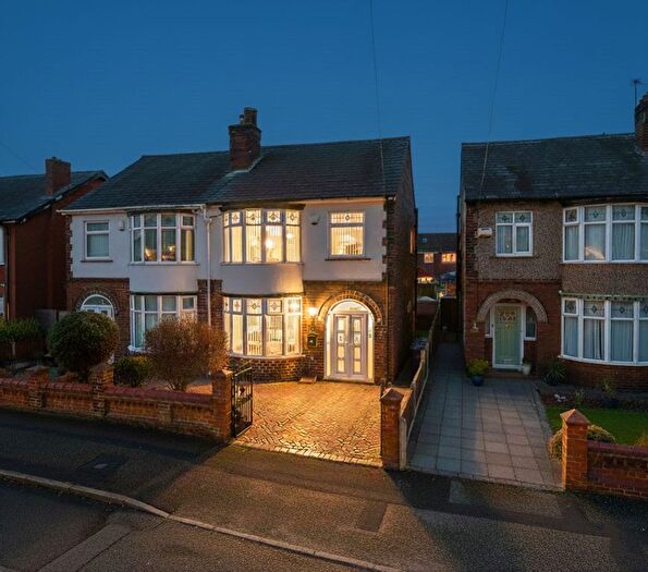 3 Bedroom Semi Detached House For Sale In Platt Fold Road, Leigh, Greater Manchester, WN7