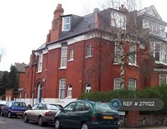 Studio To Rent In Muswell Road, London, N10