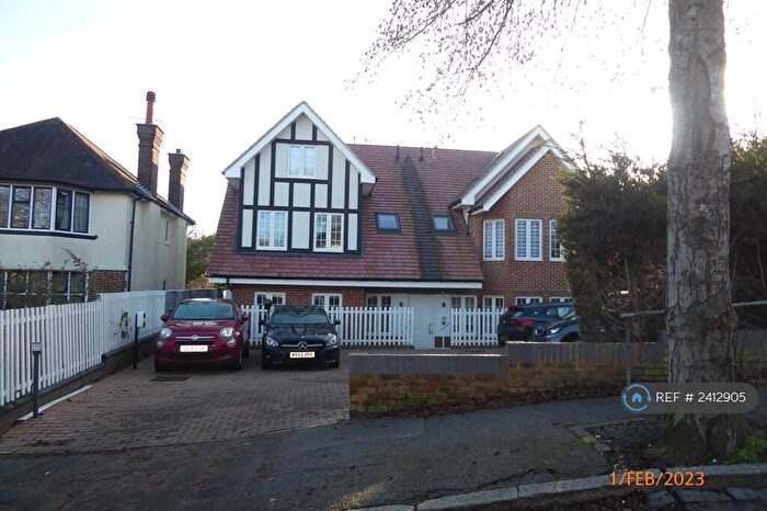 2 Bedroom Flat To Rent In Alnus Apartments, South Croydon, CR2