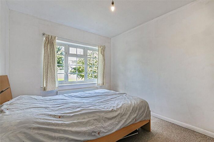 3 Bedroom End Terrace House For Sale In Gilpin Crescent, Twickenham, TW2