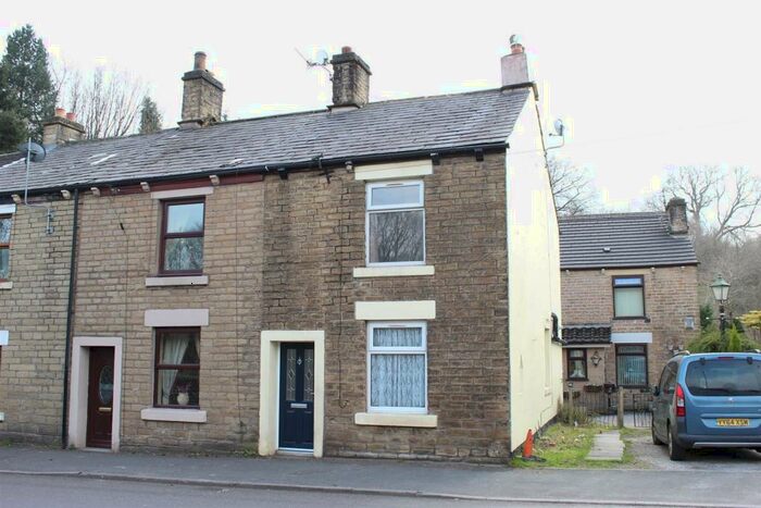 2 Bedroom End Of Terrace House To Rent In Dinting Vale, Glossop, SK13
