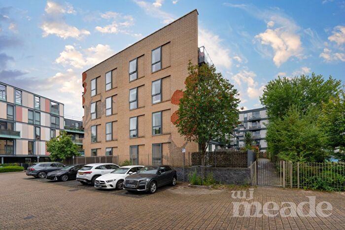 1 Bedroom Flat To Rent In Jacks Farm Way, London, E4