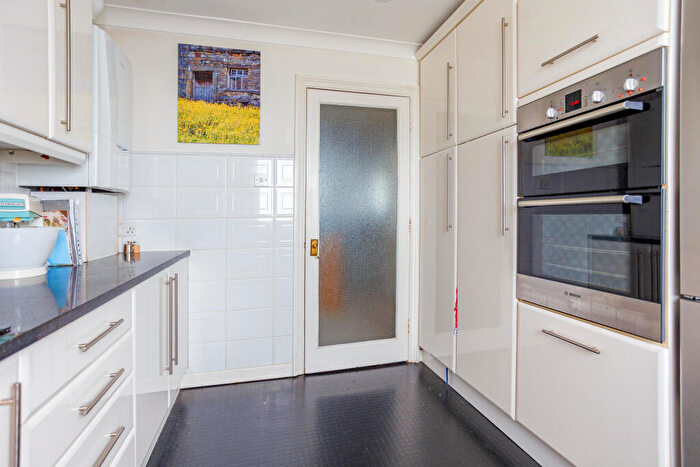 2 Bedroom Flat For Sale In Chichester Terrace, Brighton, BN2