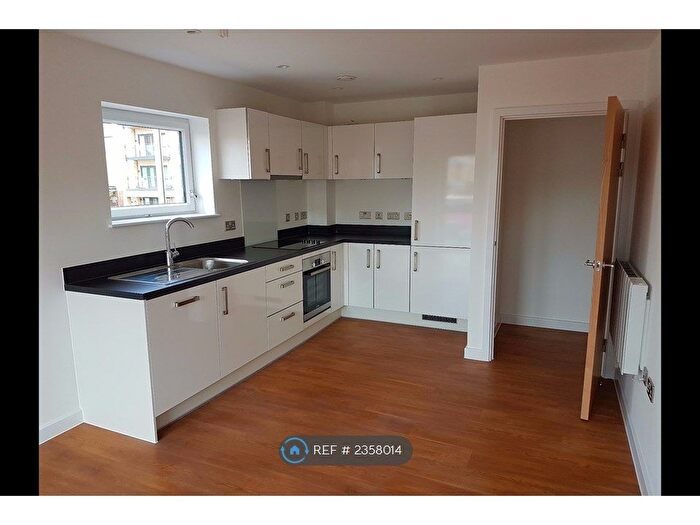 1 Bedroom Flat To Rent In Atlas Way, Milton Keynes, MK10