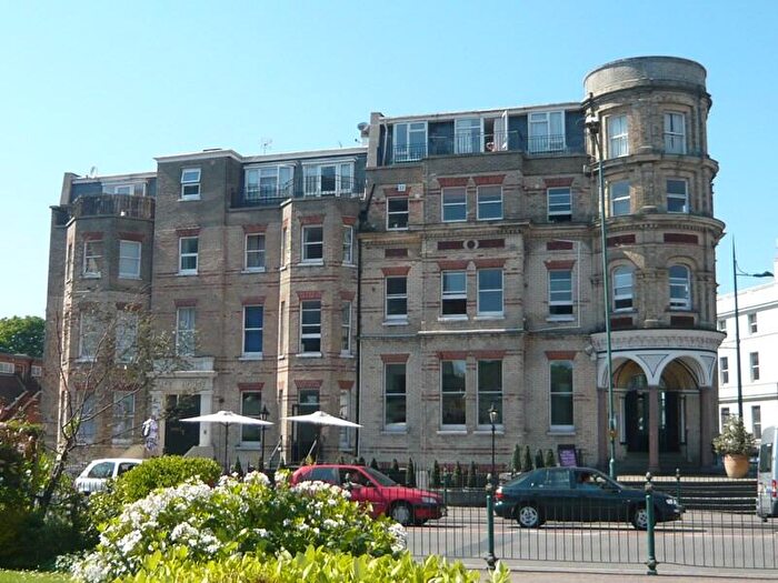 3 Bedroom Apartment To Rent In Jacey House, Bath Road, Bournemouth, Dorset, BH1