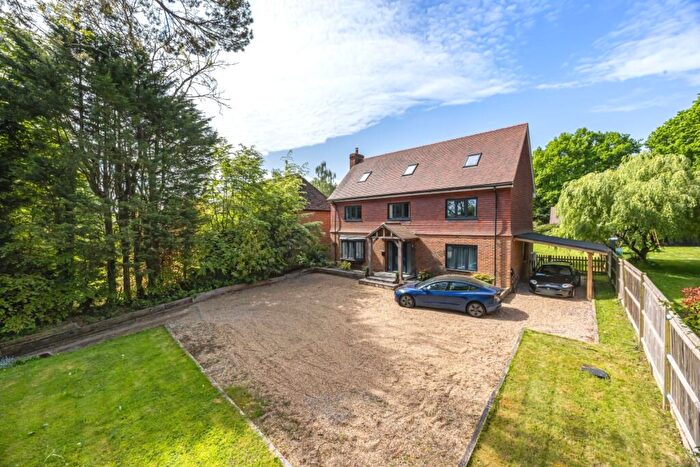 5 Bedroom Detached House To Rent In Tylers Green Haywards Heath, RH17