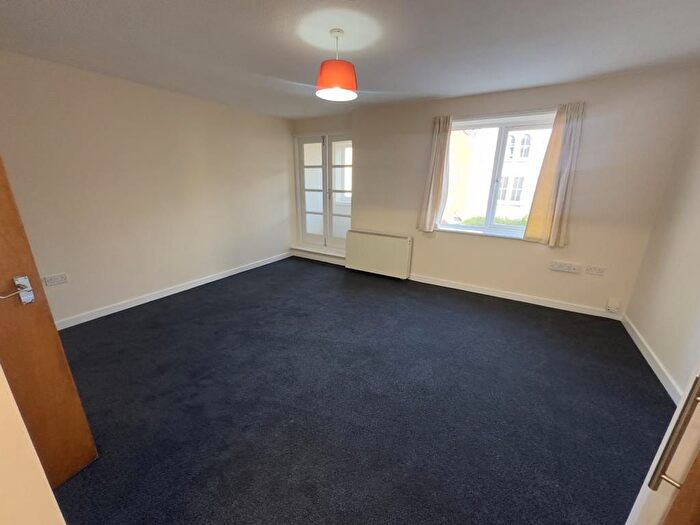 1 Bedroom Flat To Rent In Dairy Croft, Bristol, BS2