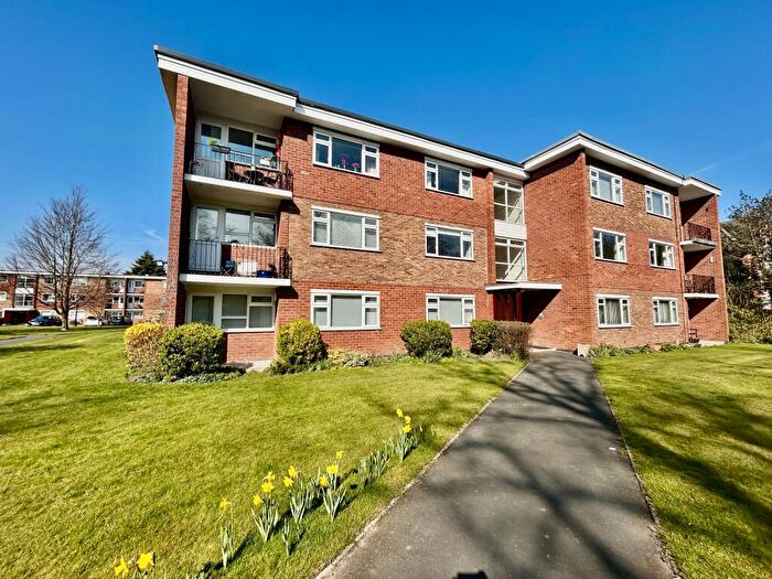 2 Bedroom Apartment To Rent In Brookhurst Court, Beverley Road, Leamington Spa, CV32