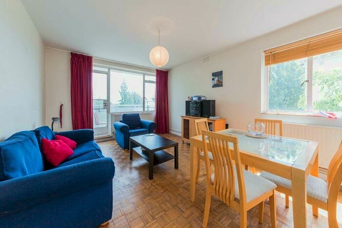 2 Bedroom Flat To Rent In Pemberton Gardens, Holloway, N19