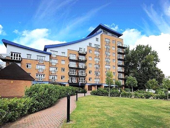 2 Bedroom Flat To Rent In Luscinia View, Napier Road, Reading, Berkshire, RG1