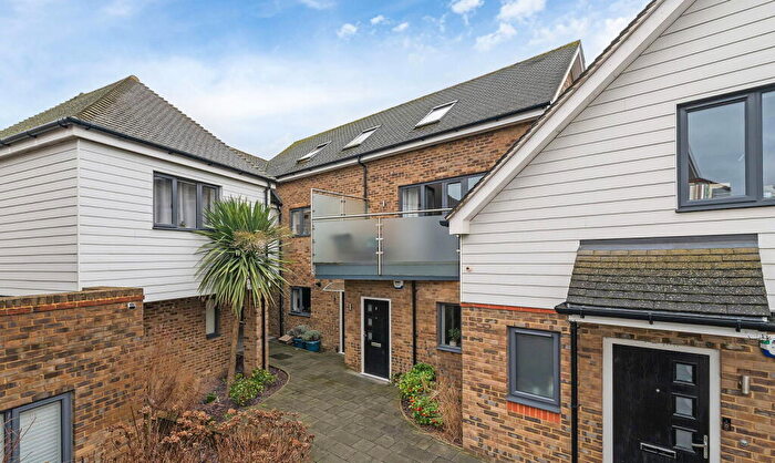 2 Bedroom Terraced House For Sale In Oval Road, Croydon, CR0