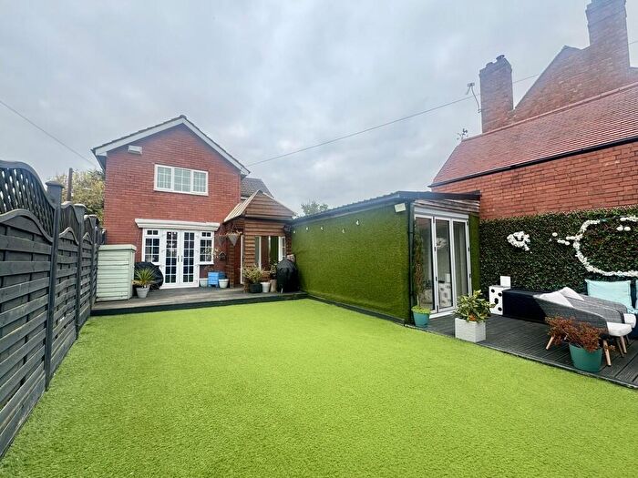 3 Bedroom Detached House For Sale In Chapel Lane, Ryton On Dunsmore, CV8