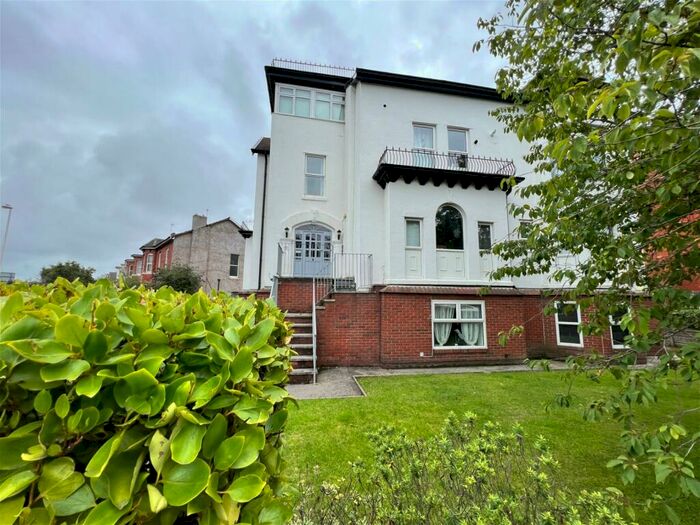 2 Bedroom Apartment To Rent In Liverpool Road, Southport, PR8