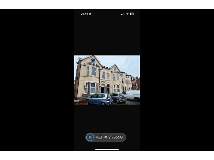 2 Bedroom Flat To Rent In Southport, Southport, PR9