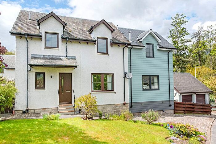 4 Bedroom Detached House For Sale In The Laurels, Aberfeldy, PH15