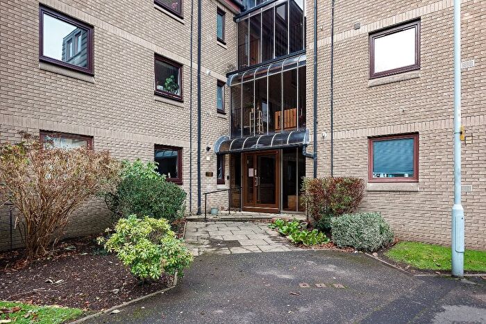 1 Bedroom Flat To Rent In Belhaven Place, Morningside, Edinburgh, EH10