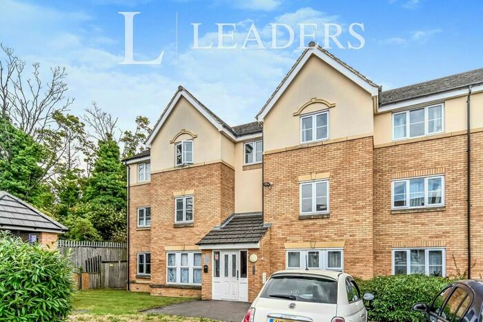 2 Bedroom Flat To Rent In Crowe Road, Bedford, MK40