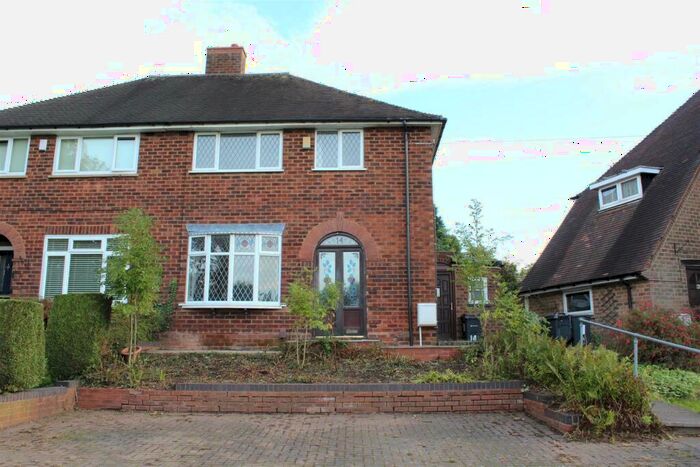 3 Bedroom Semi-Detached House To Rent In Chadwick Road, Sutton Coldfield, B75