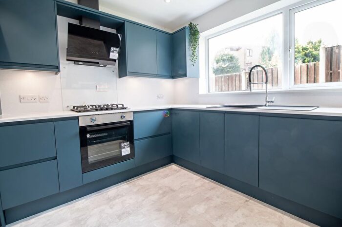 4 Bedroom Detached House To Rent In Moorthorpe Way, Owlthorpe, S20