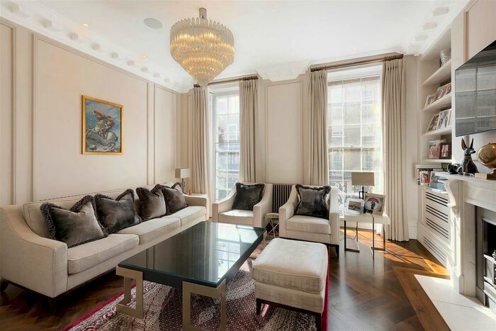 5 Bedroom Property To Rent In Chapel Street, London, SW1X