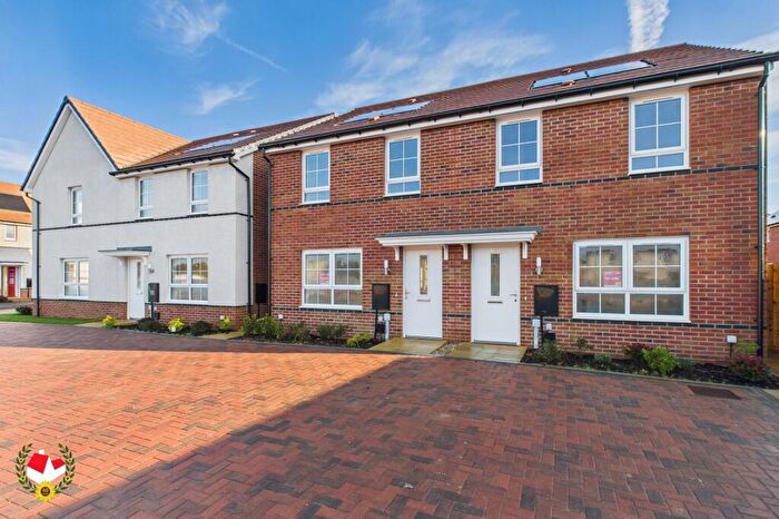 3 Bedroom Semi Detached House For Sale In Fiddington Fields, Tewkesbury, GL20