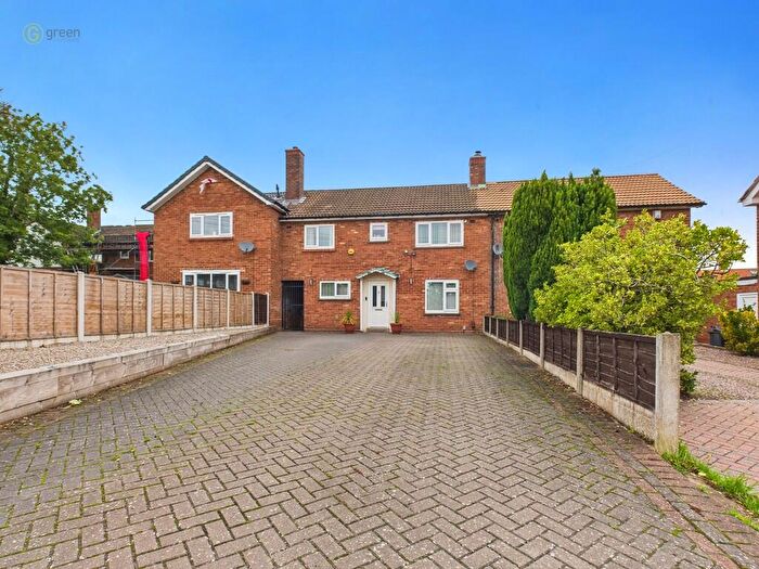 3 Bedroom Terraced House For Sale In Wyatt Road, Sutton Coldfield, B75