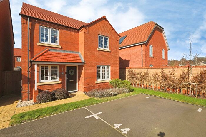 4 Bedroom Detached House For Sale In Ash Tree Road, Duston, Northampton, NN5