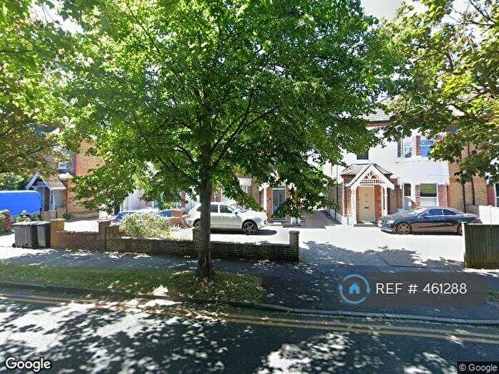 2 Bedroom Flat To Rent In Copers Cope Road, Beckenham, BR3