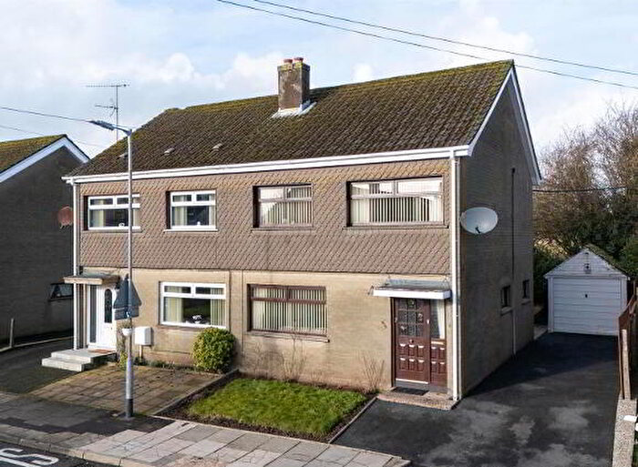 3 Bedroom Semi-Detached House For Sale In Erskine Park, Ballyclare, BT39