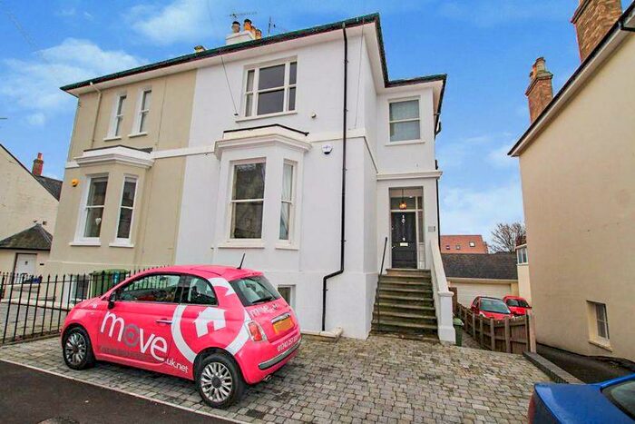 5 Bedroom Semi-Detached House To Rent In Malvern Road, Cheltenham, GL50