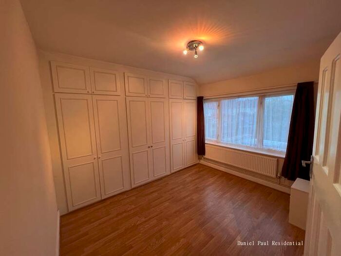 1 Bedroom Flat To Rent In Stucley Road, TW5