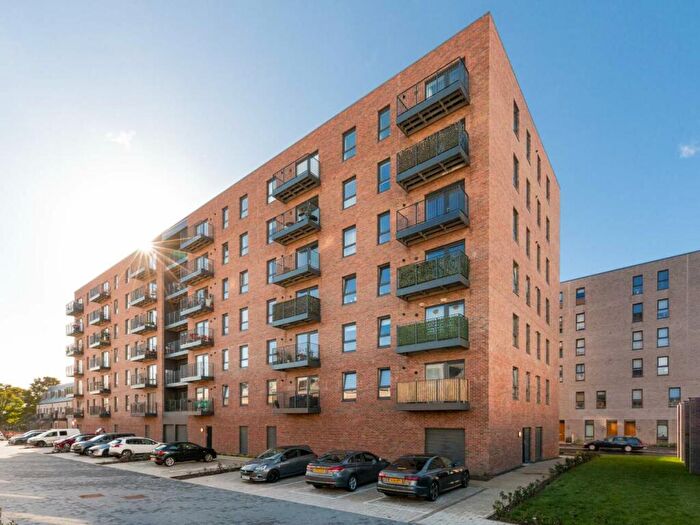 1 Bedroom Flat To Rent In Pillans Place, Leith, Edinburgh, EH6