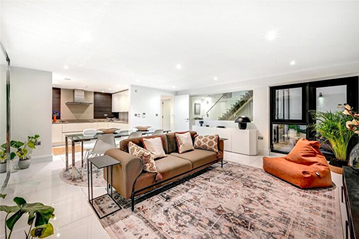 3 Bedroom Terraced House For Sale In Whittlebury Mews East, Primrose Hill, London, NW1