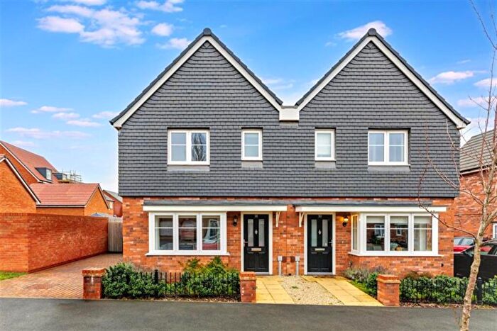 3 Bedroom Semi Detached House To Rent In Bedroom Semi Detached House In Sparrowhawk Crescent, Northampton, NN4