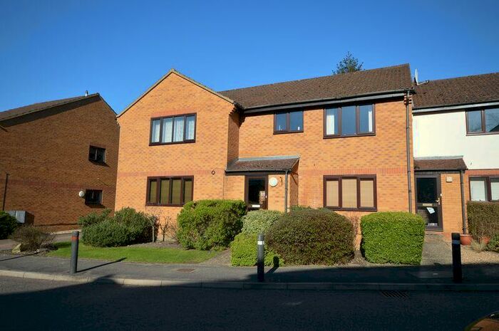 1 Bedroom Flat To Rent In Knaves Hollow Loudwater, HP10