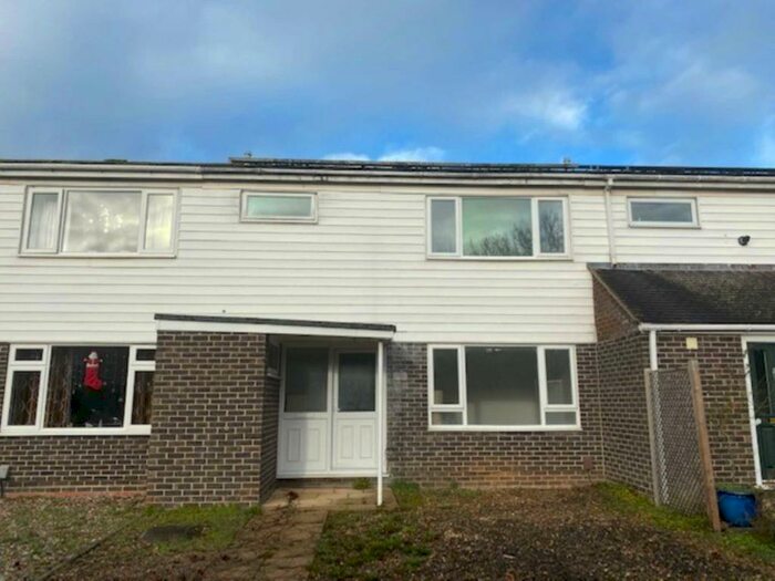 3 Bedroom Terraced House To Rent In Moorland Road, Witney, OX28